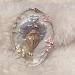 VintageBrouchpinCan make intoaname badgeholderif notinterested in pin.small fee.